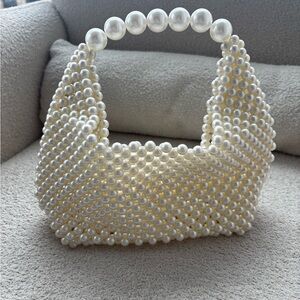 Elegant Pearl Beaded Handbag
